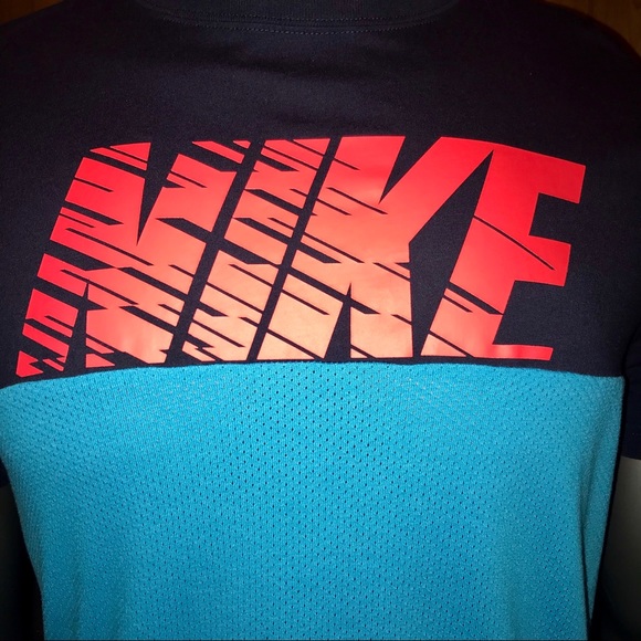 Nike Sportswear 90’s Men’s Medium Jersey Shirt - Picture 3 of 7